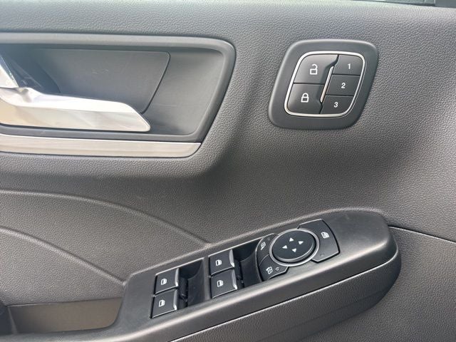 2025 Ford Escape Plug-In Hybrid Base