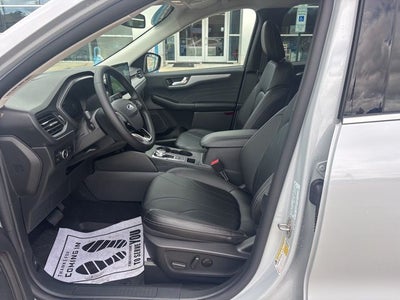 2025 Ford Escape Plug-In Hybrid Base