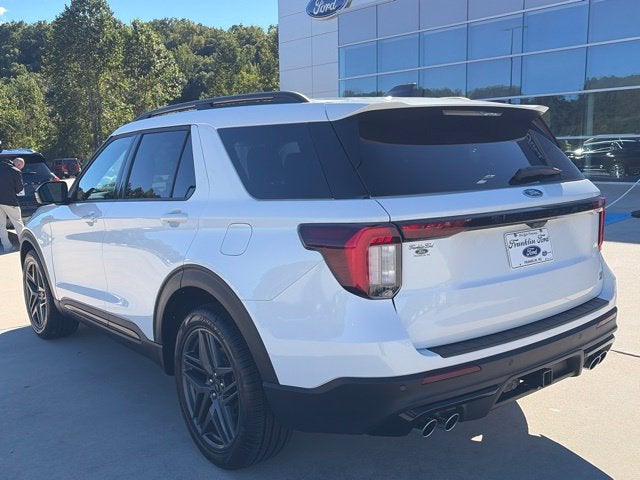 2026 Ford Explorer ST - Photo 8