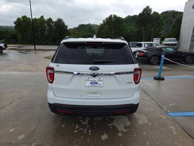 2017 Ford Explorer Base
