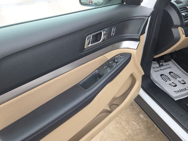 2017 Ford Explorer Base
