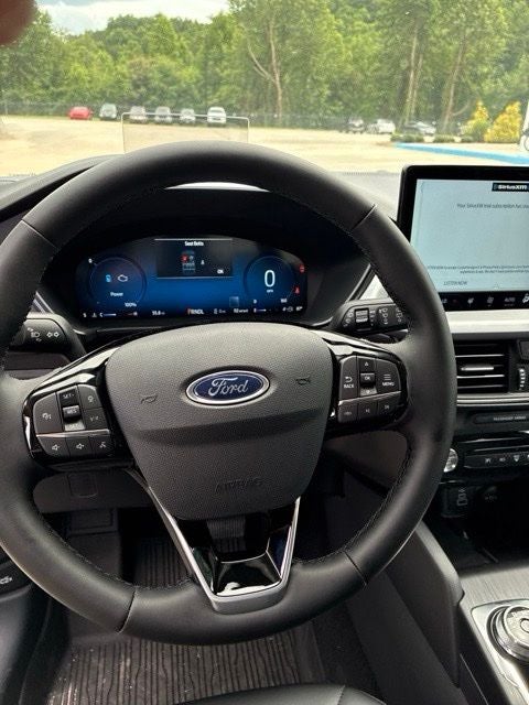 2025 Ford Escape Plug-In Hybrid Base