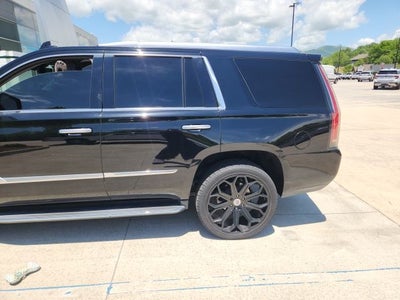 2018 Cadillac Escalade Luxury