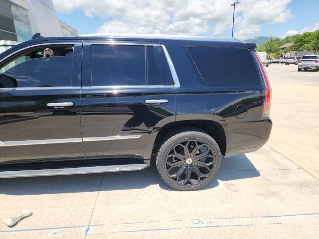 2018 Cadillac Escalade Luxury