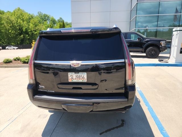 2018 Cadillac Escalade Luxury