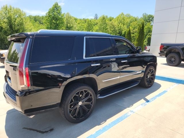 2018 Cadillac Escalade Luxury