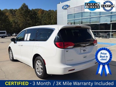 2024 Chrysler Voyager LX