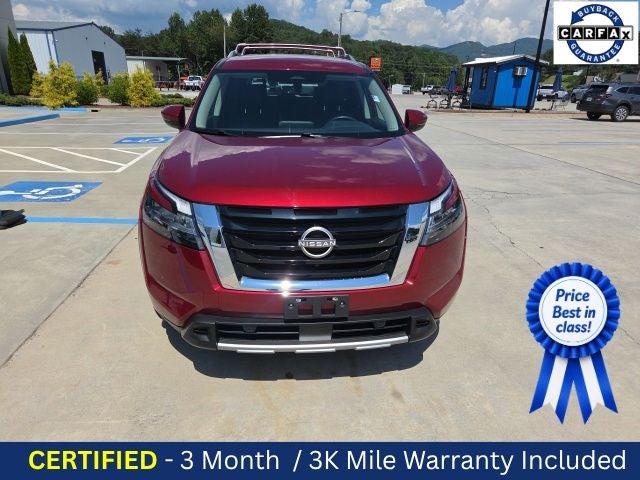 2023 Nissan Pathfinder SL