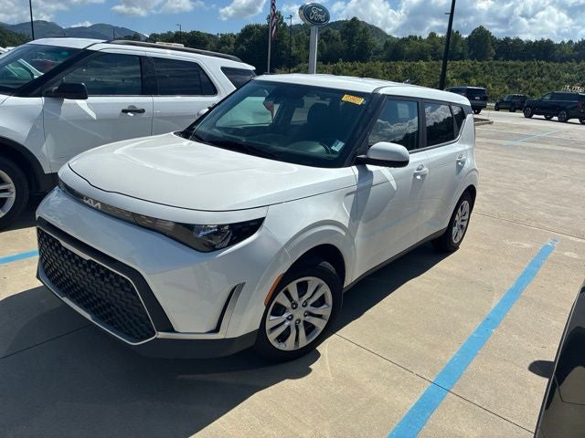 Used 2023 Kia Soul LX with VIN KNDJ23AUXP7843805 for sale in Franklin, NC